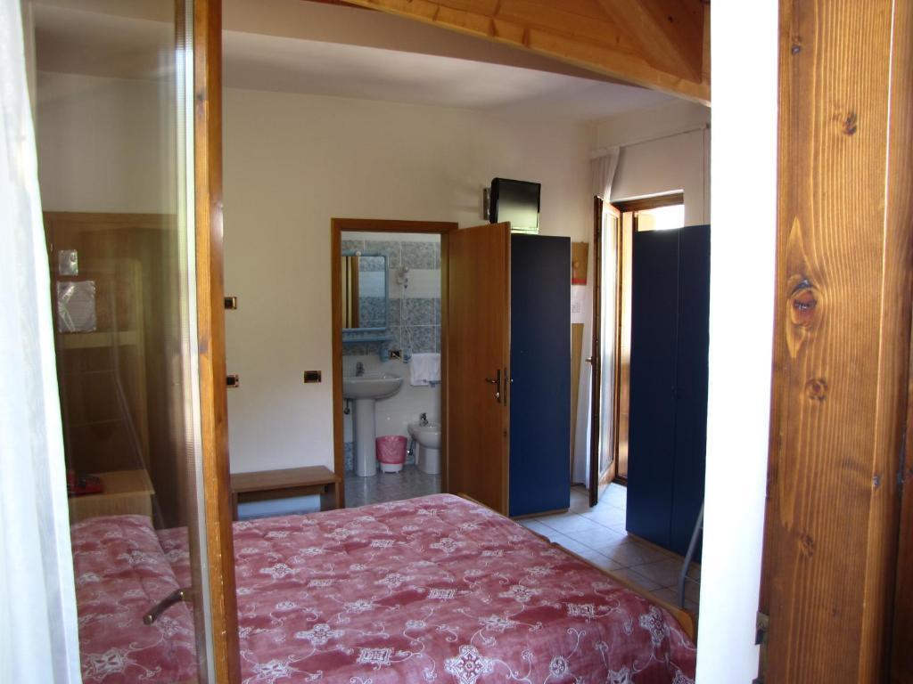 Hotel Serena Dimaro Rom bilde